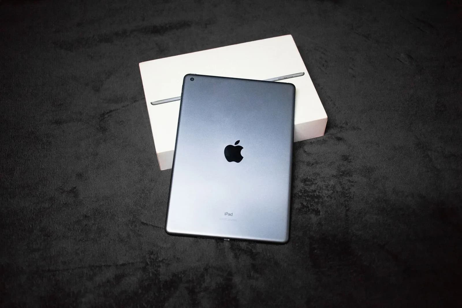 Apple Unveils New iPad mini Ahead of October 28 Event