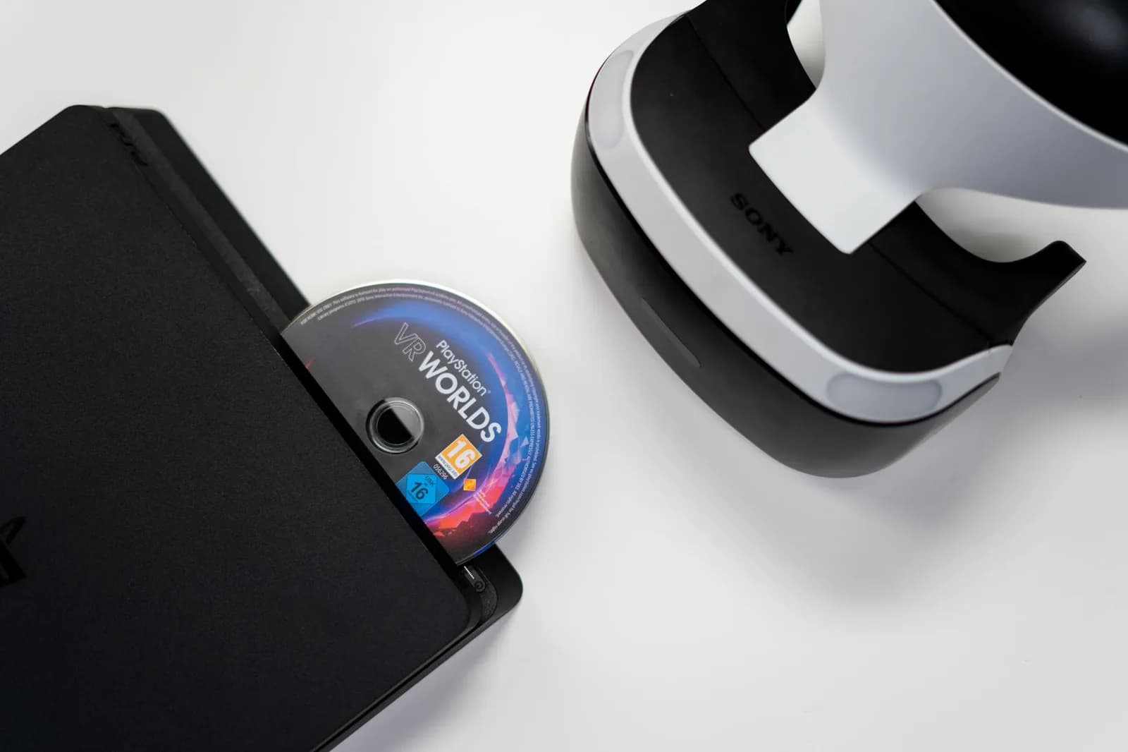 PS5SX2 Emulator Brings PS2 Disc Support to Jailbroken PS5 Consoles