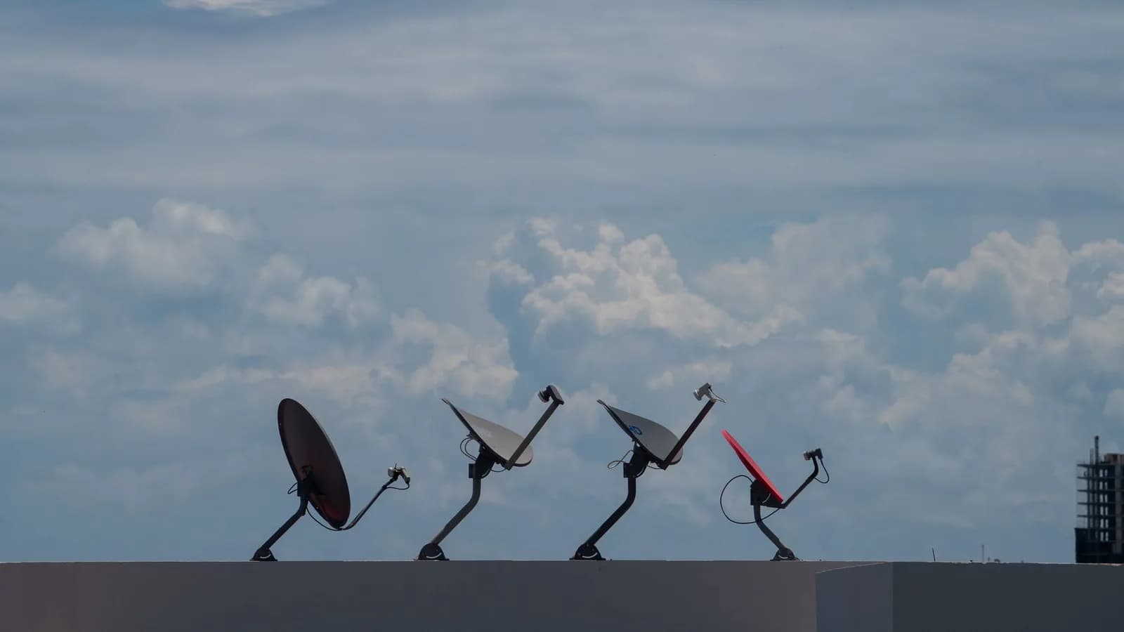 Starlink Unveils Lighter, More Efficient V5 Residential Dish