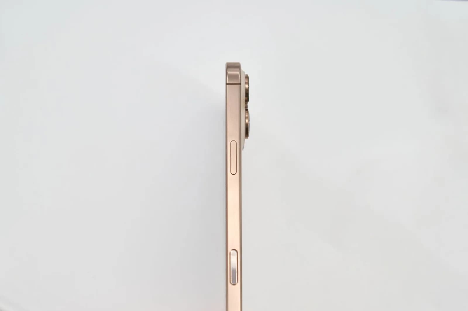 Trump Mobile Quietly Raises T1 Phone Price by $250 to $749