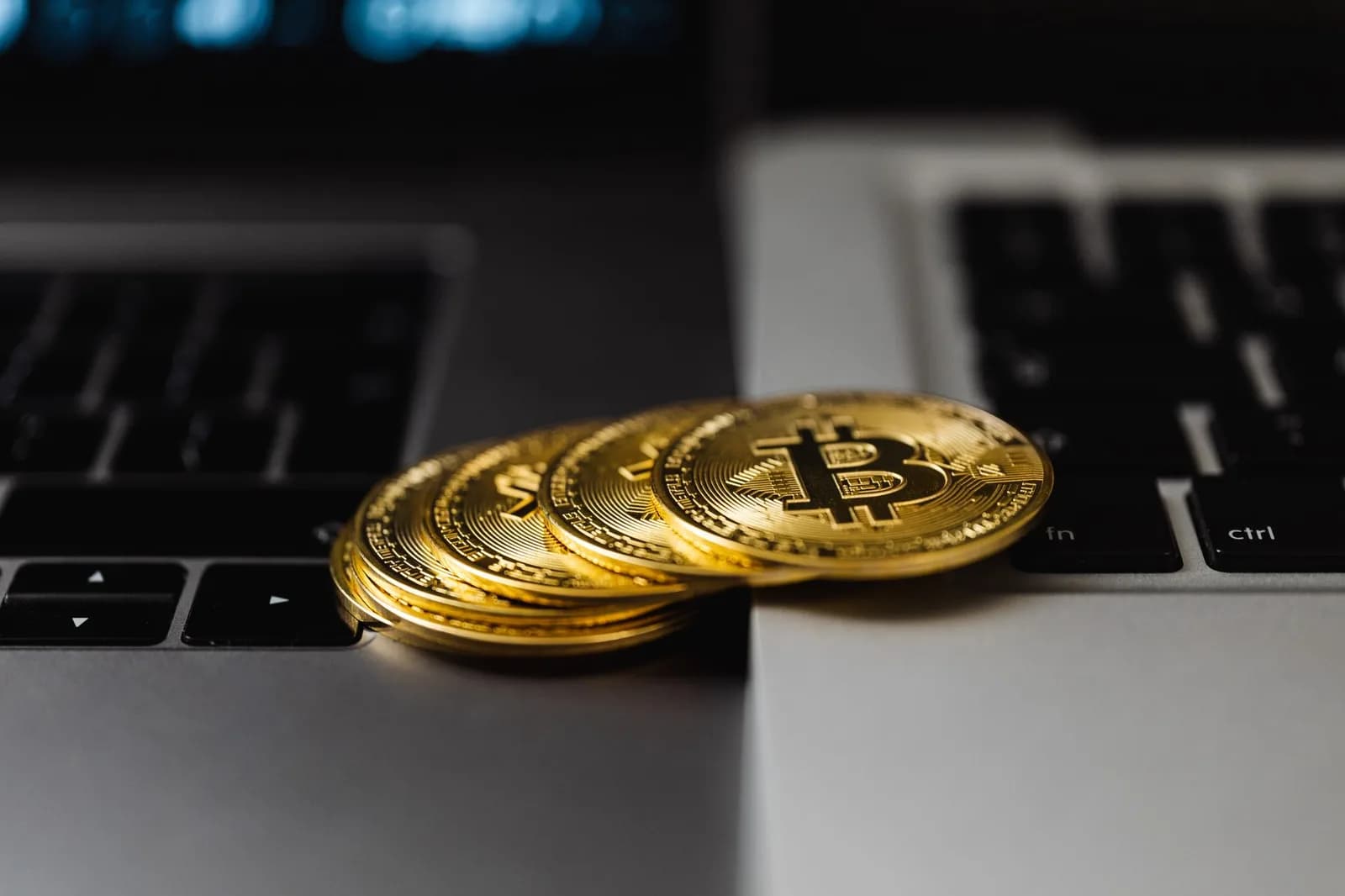 Bitcoin Settlement Network Liquid Halts Transactions After $320 Million Exploit